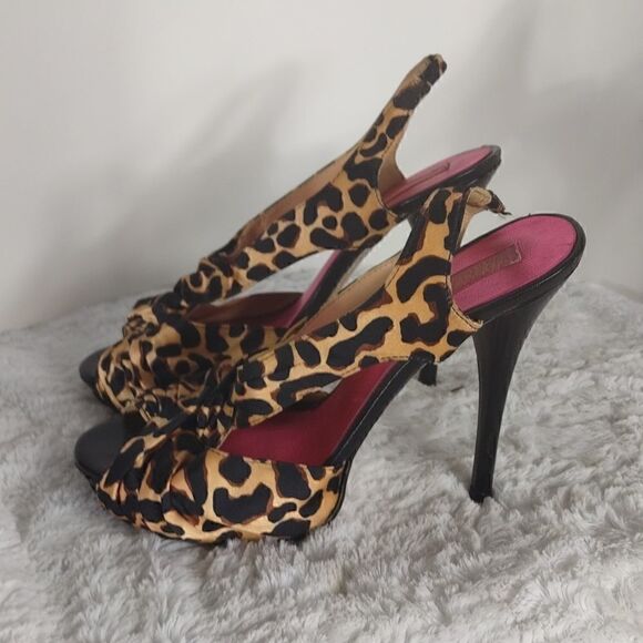 Betsey Johnson Leather Animal Print Heels - Picture 2 of 8